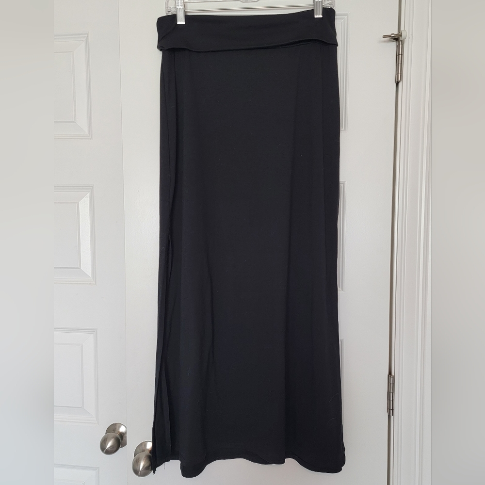 Skirt Black Long and Stretchy with Slit